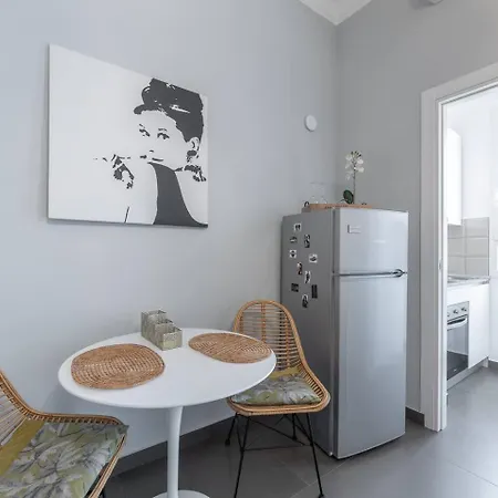 Monolocale Vicino Metro E Aeroporto Linate Appartement Milaan